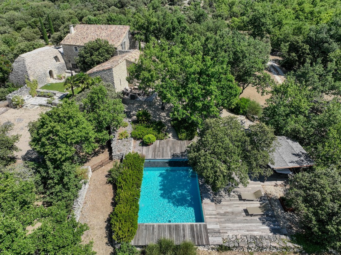 House in Gordes, Provence-Alpes-Côte d'Azur, France 1 - 18272973
