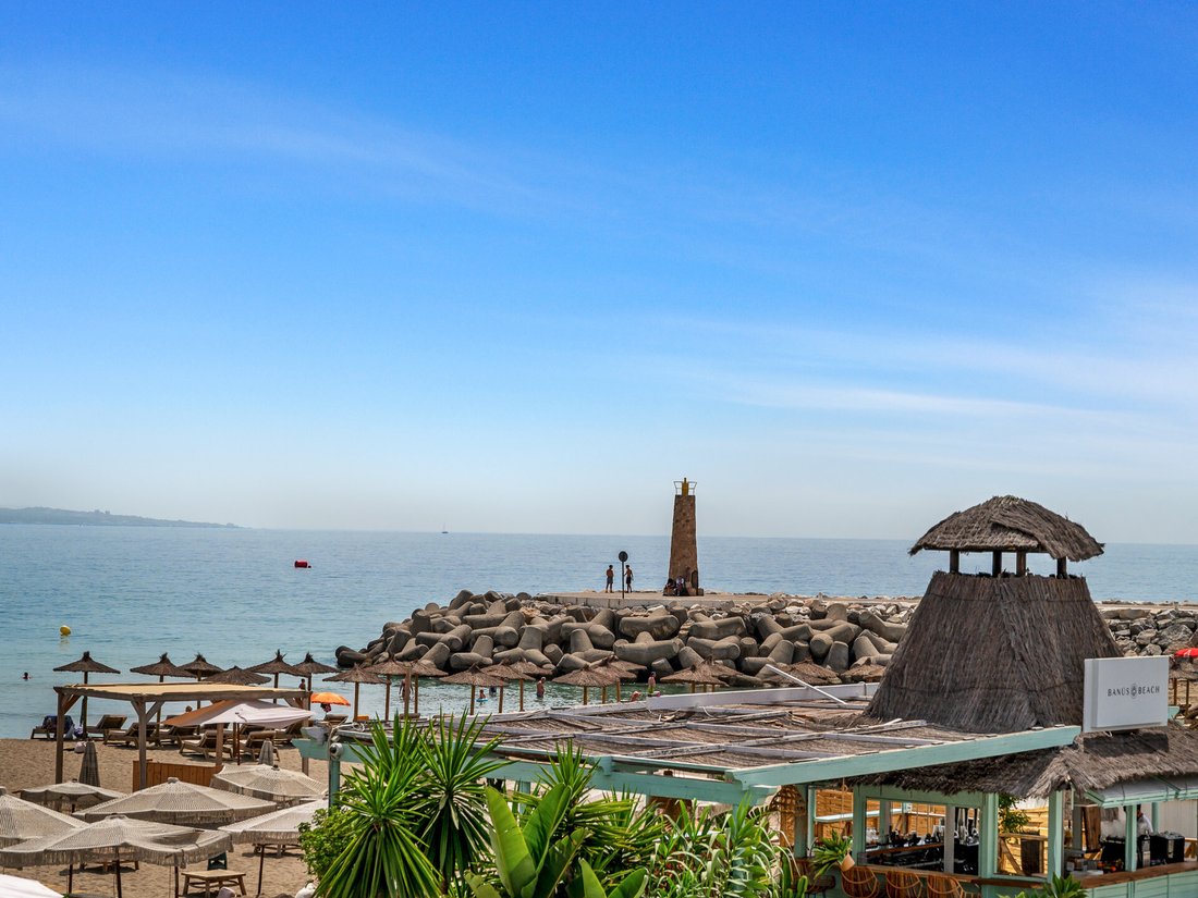 Apartment in Puerto Banus, Marbella, Spain 1 - 18275008