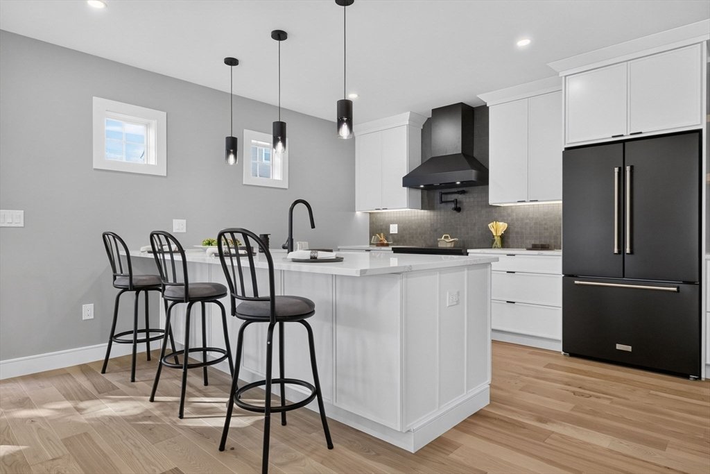 Condo in Arlington, Massachusetts, United States 5 - 18274742