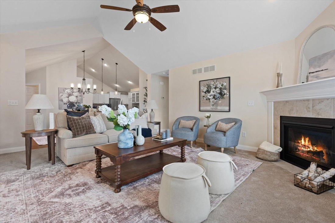 Condo in Okauchee Lake, Wisconsin, United States 4 - 18273732