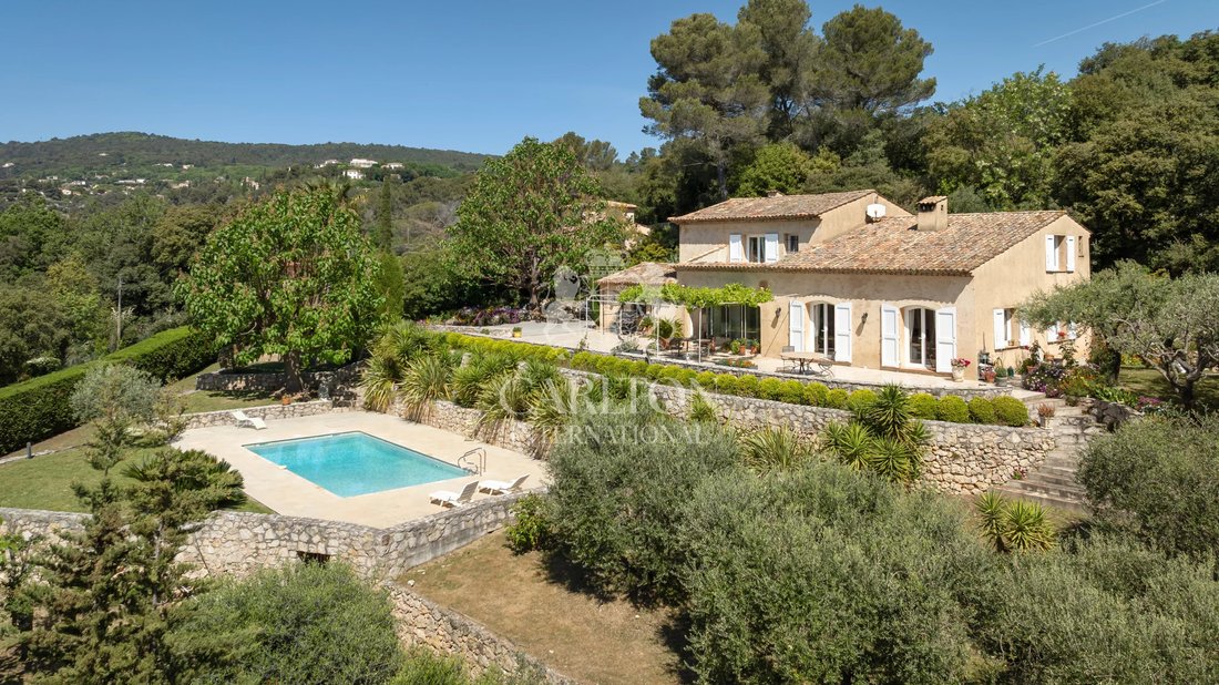 Villa in Cabris, Provence-Alpes-Côte d'Azur, France 1 - 17897414