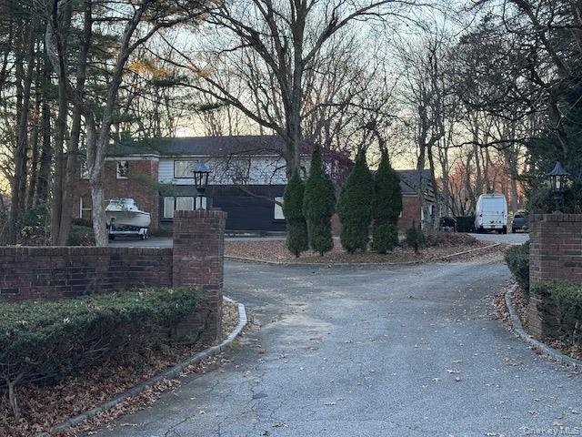 House in Old Westbury, New York, United States 4 - 17221871