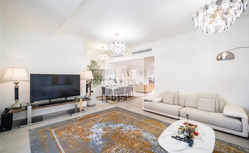 Apartment in Palm Jumeirah, Dubai, United Arab Emirates 1