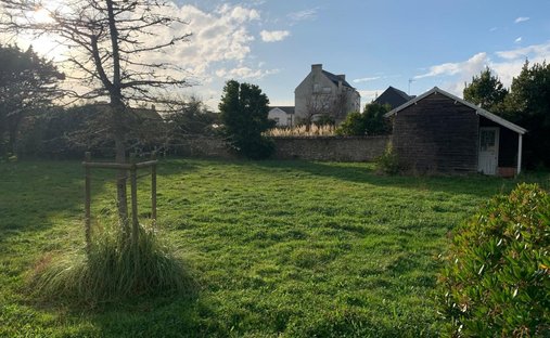 Land in Saint-Pierre-Quiberon, Brittany, France 1