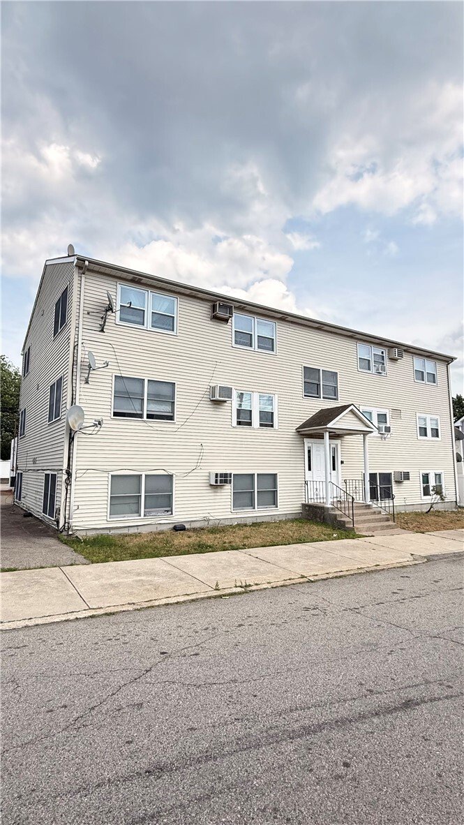 Pawtucket, Rhode Island, United States 2 - 18273186