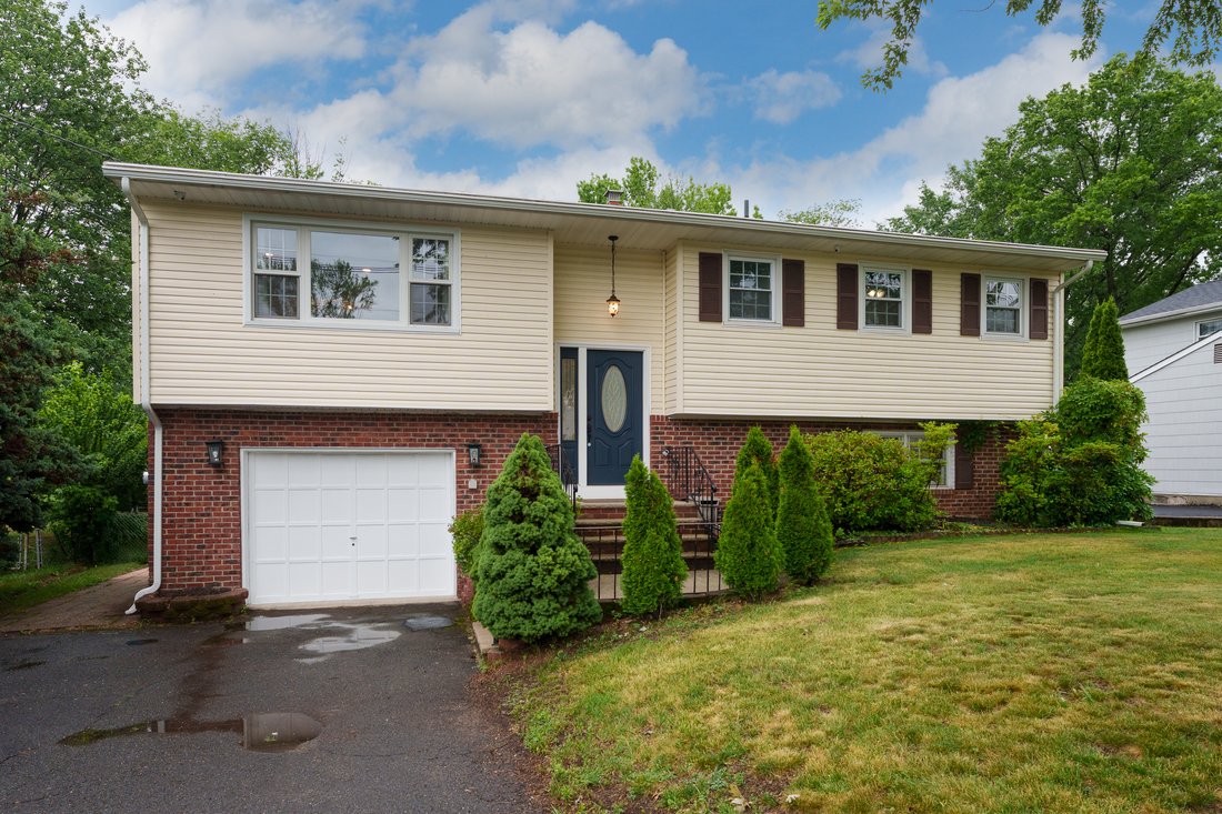 House in Metuchen, New Jersey, United States 1 - 18272405