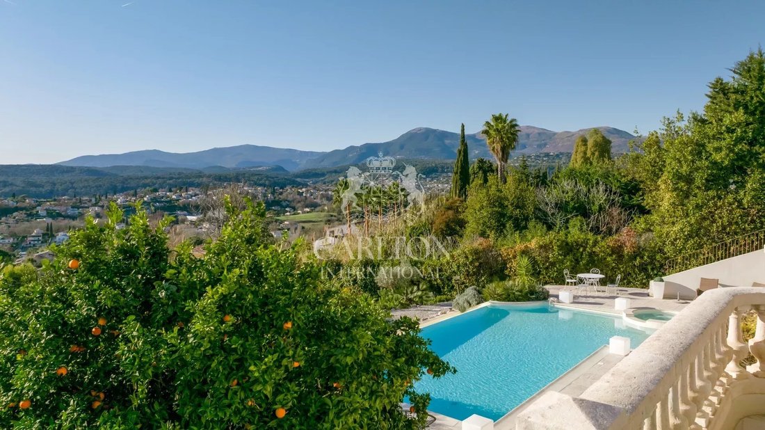 Villa in Saint-Paul-de-Vence, Provence-Alpes-Côte d'Azur, France 1 - 15295765