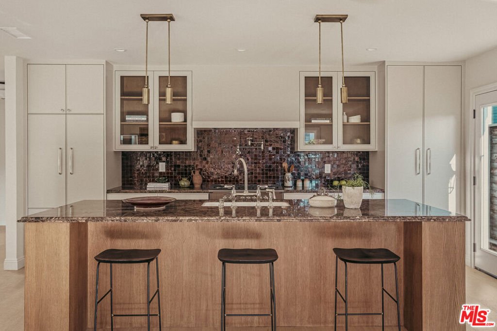 House in Los Angeles, California, United States 3 - 18273860