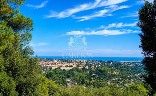 Estate in Saint-Paul-de-Vence, Provence-Alpes-Côte d'Azur, France 1