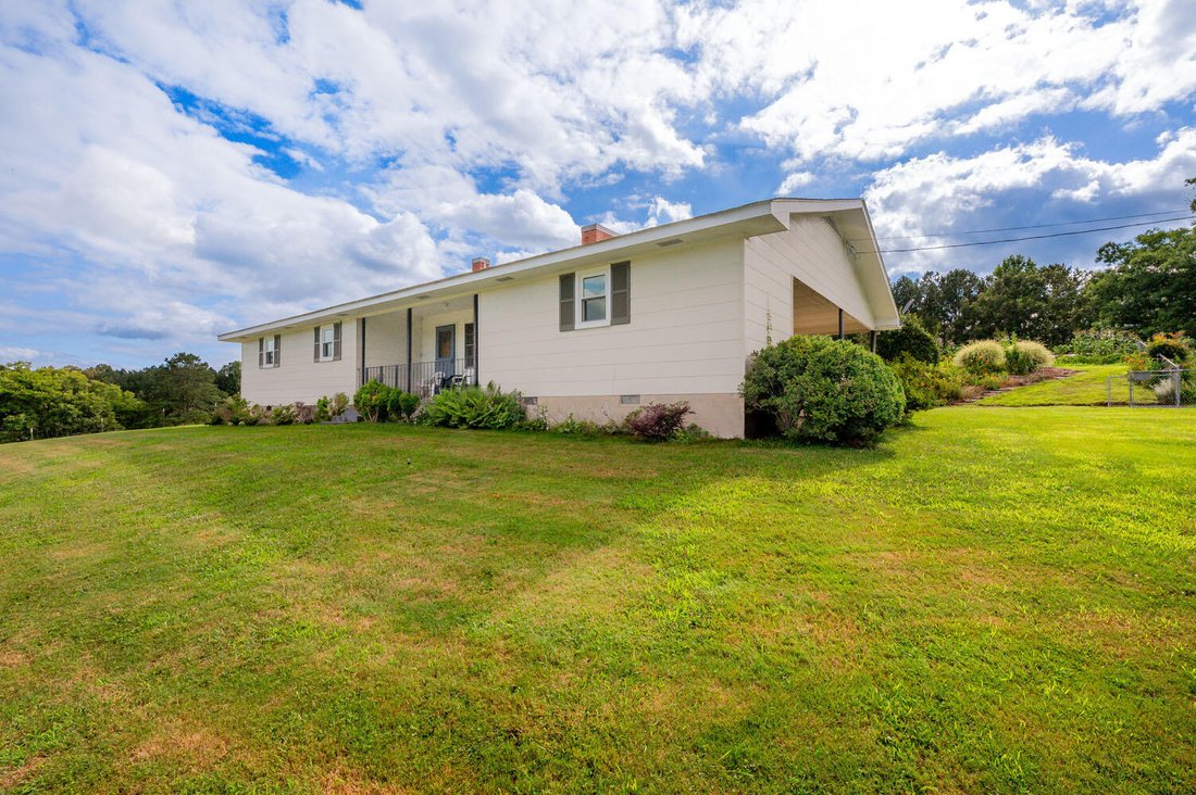 Farm Ranch in Trion, Georgia, United States 1 - 18273057