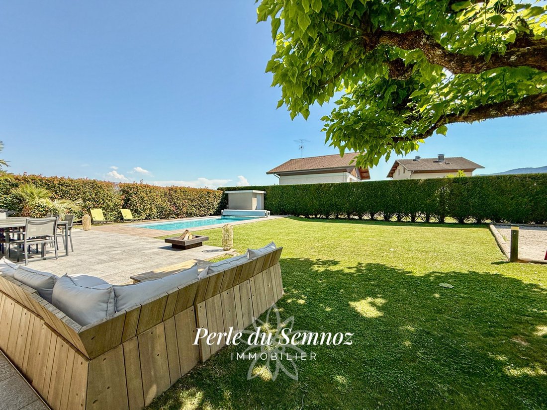 Villa in Vallieres, Vallieres-sur-Fier, France 3 - 18276366