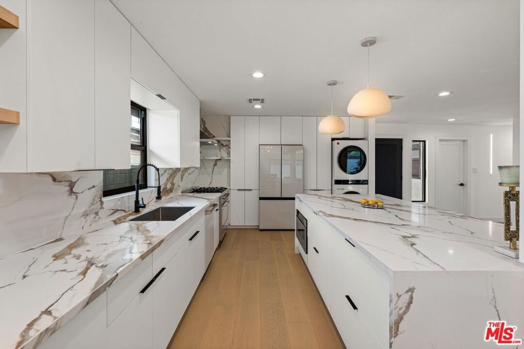 House in Los Angeles, California, United States 4 - 18273872
