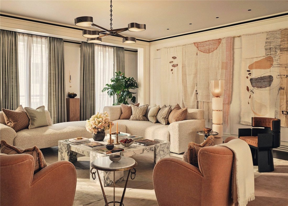 Apartment in Piccadilly, Westminster, England 1 - 18275352