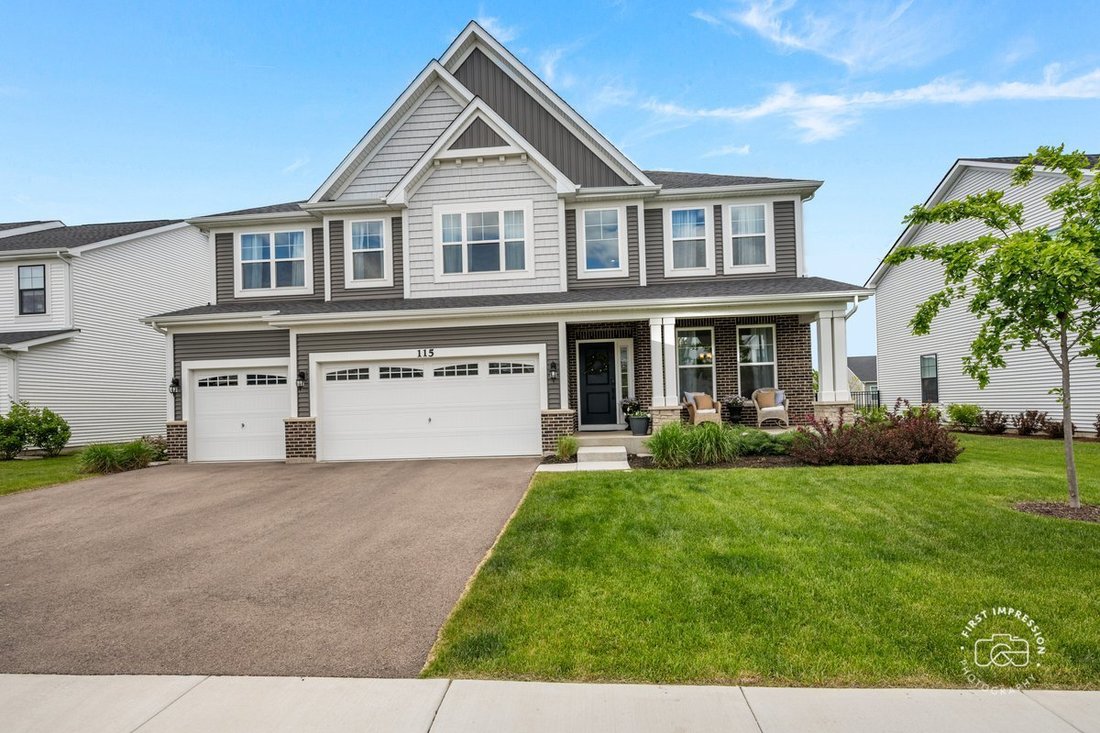 House in Oswego, Illinois, United States 1 - 18270694
