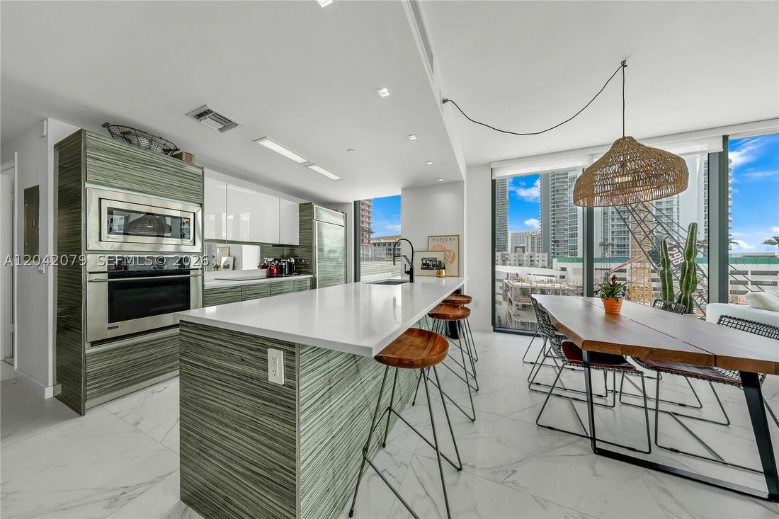 Condo in Miami, Florida, United States 3 - 18273730