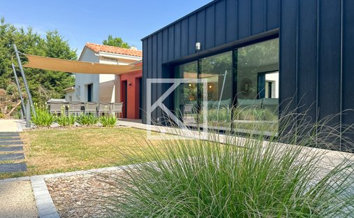 Villa in Arrondissement von La Roche-sur-Yon, Pays de la Loire, Frankreich 1