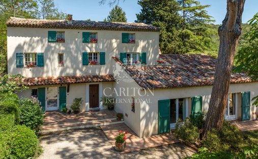 Country House in Grasse, Provence-Alpes-Côte d'Azur, France 1