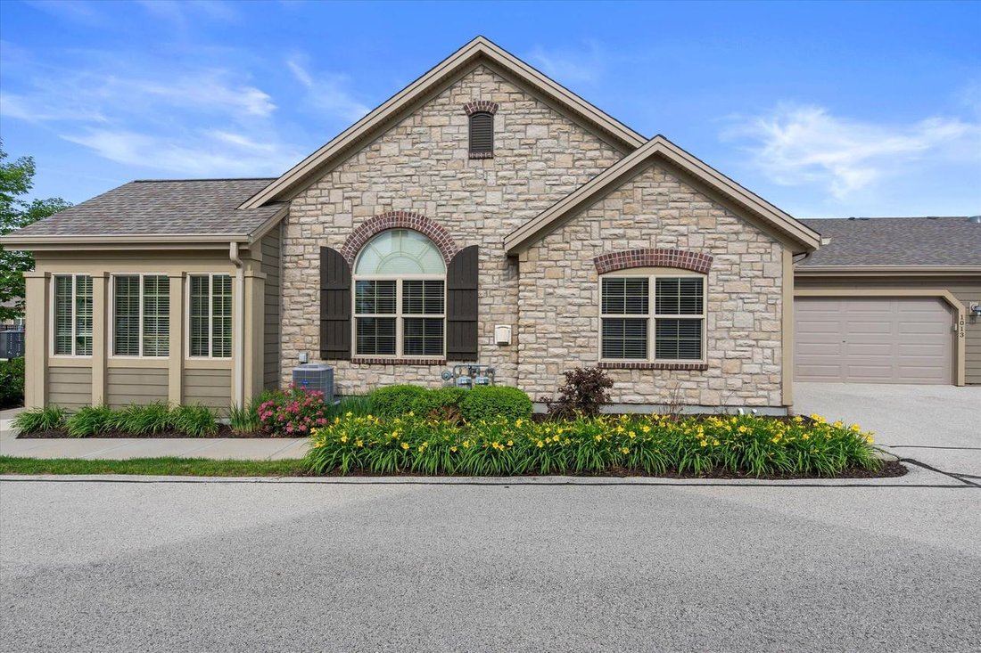 Condo in Okauchee Lake, Wisconsin, United States 1 - 18273732