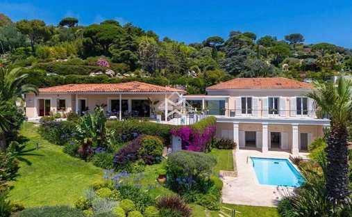 Villa in Cannes, Provence-Alpes-Côte d'Azur, France 1