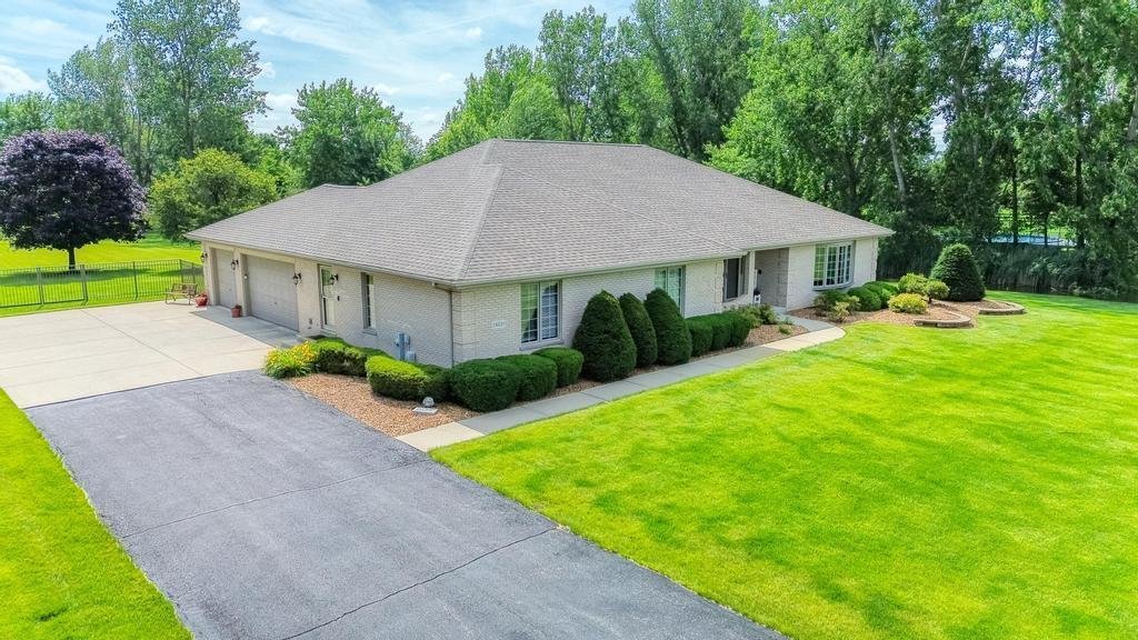House in Peotone, Illinois, United States 1 - 18270090