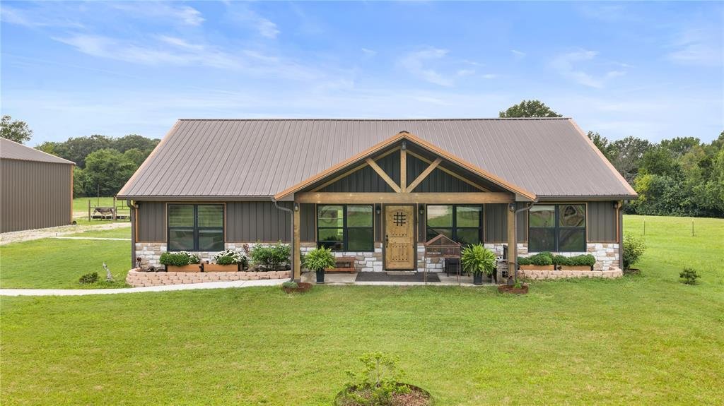 House in Paris, Texas, United States 1 - 18274632