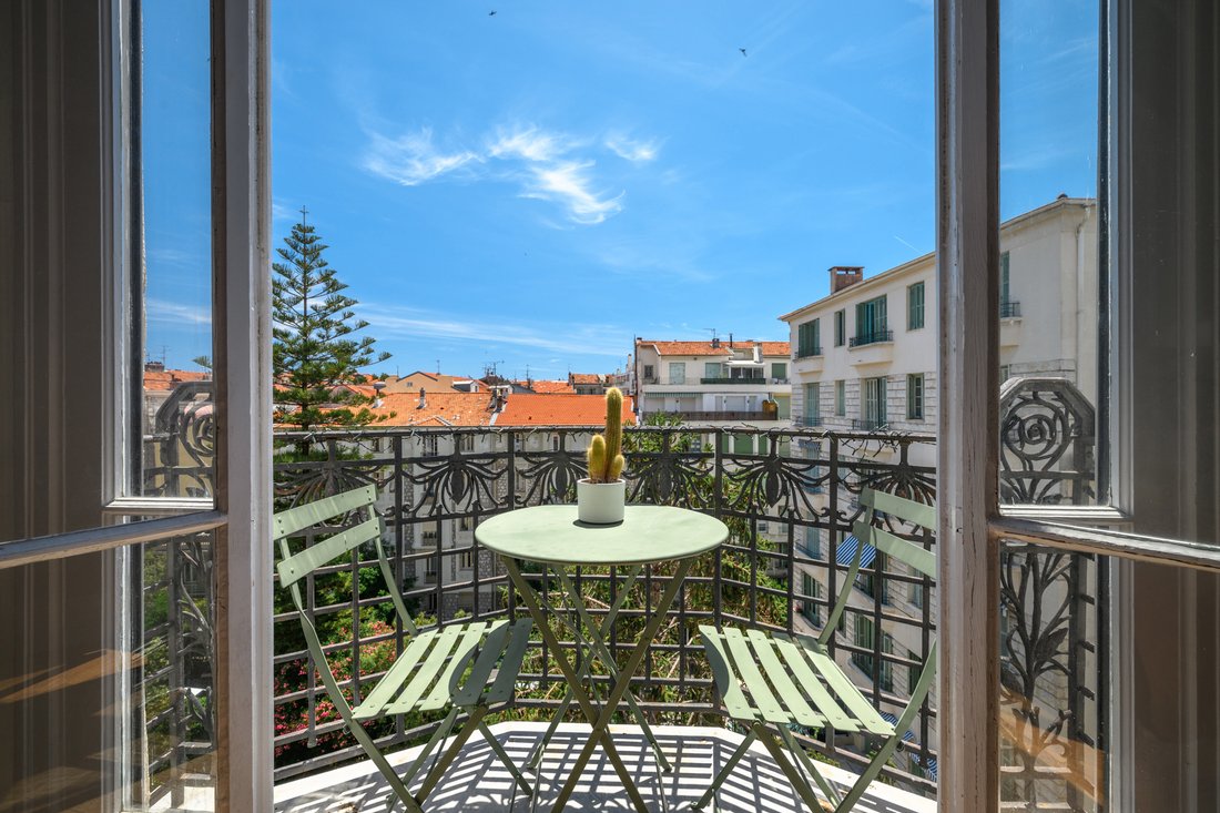 Apartment in Fleurs-Gambetta, Nice, France 2 - 18272135