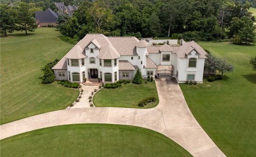 House in Cave Springs, Arkansas, United States 1