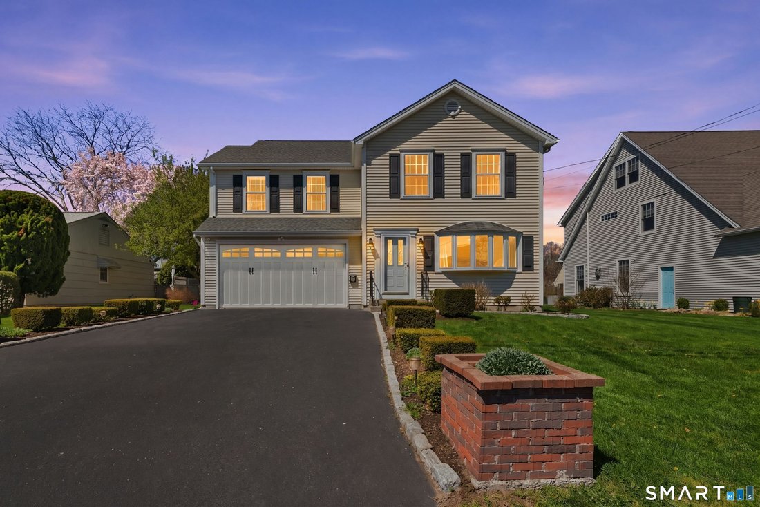 Stratford, Connecticut, United States 2 - 17757601
