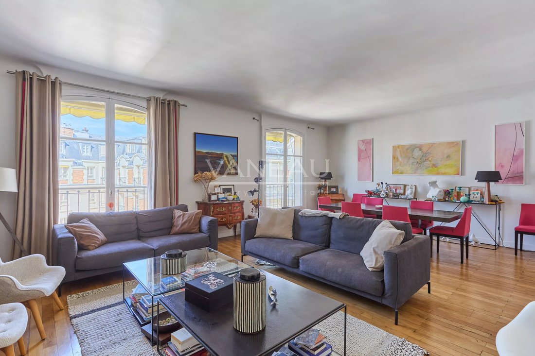 Apartment in Puteaux, Ile-de-France, France 3 - 18275553