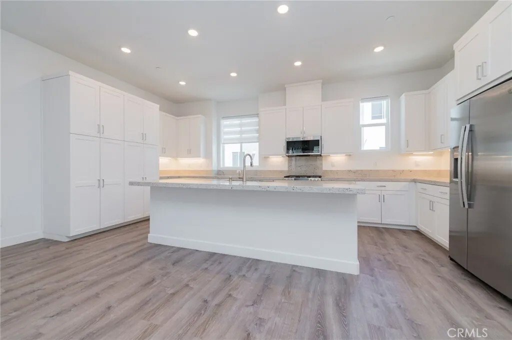 Condo in Irvine, California, United States 5 - 18048240