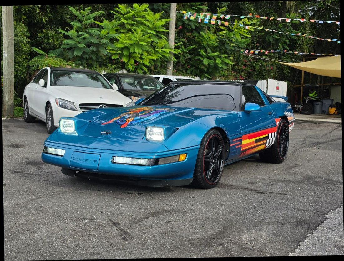 Coupe in Kissimmee, FL, United States 1 - 18275846