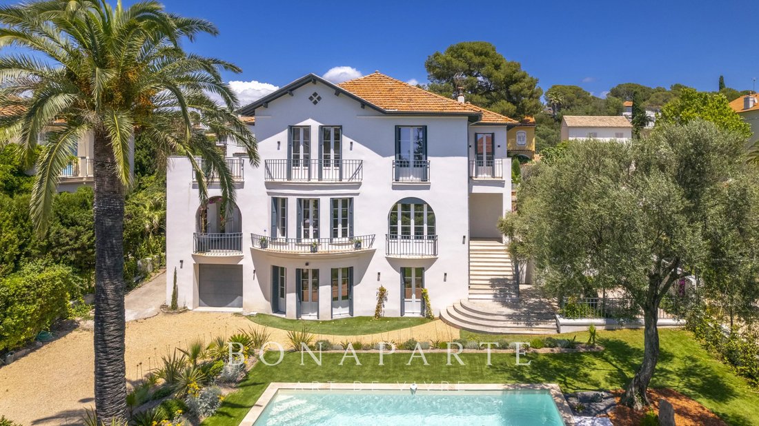 Villa in Plateau Notre Dame Sud-Bord de mer-Beaurivage, Saint-Raphaël, France 2 - 18272078