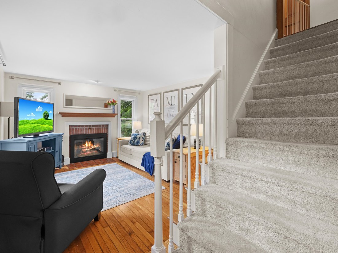 House in Westborough, Massachusetts, United States 4 - 18270103