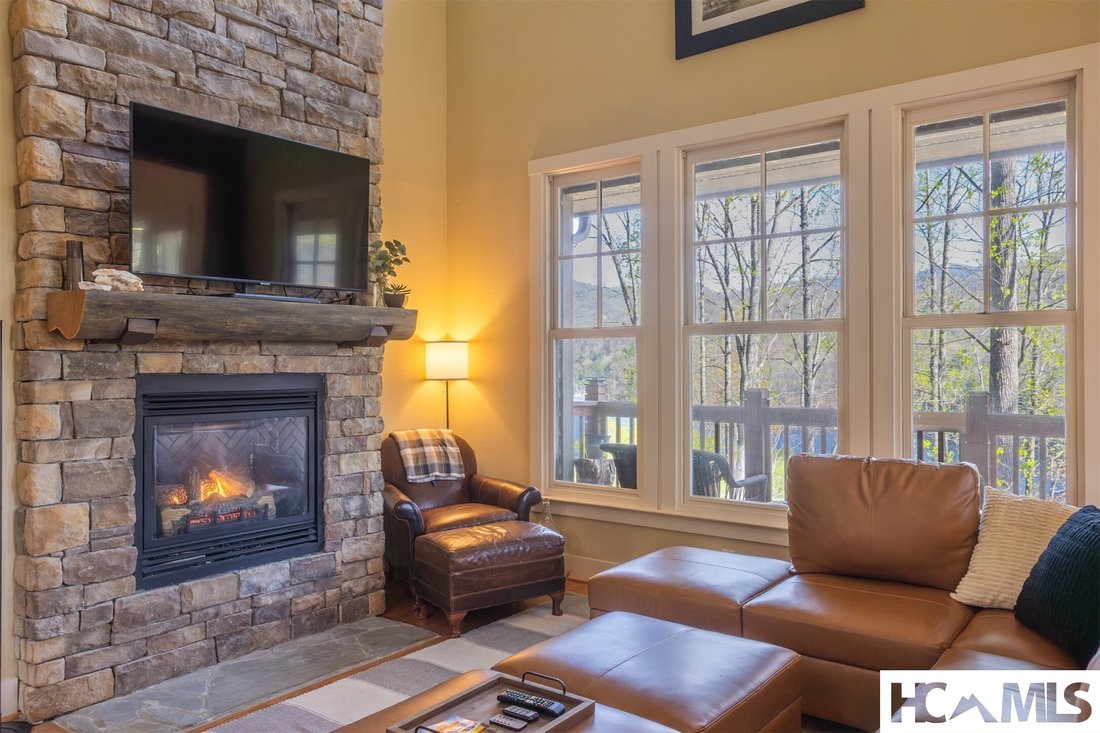 Condo in Tuckasegee, North Carolina, United States 2 - 18271451
