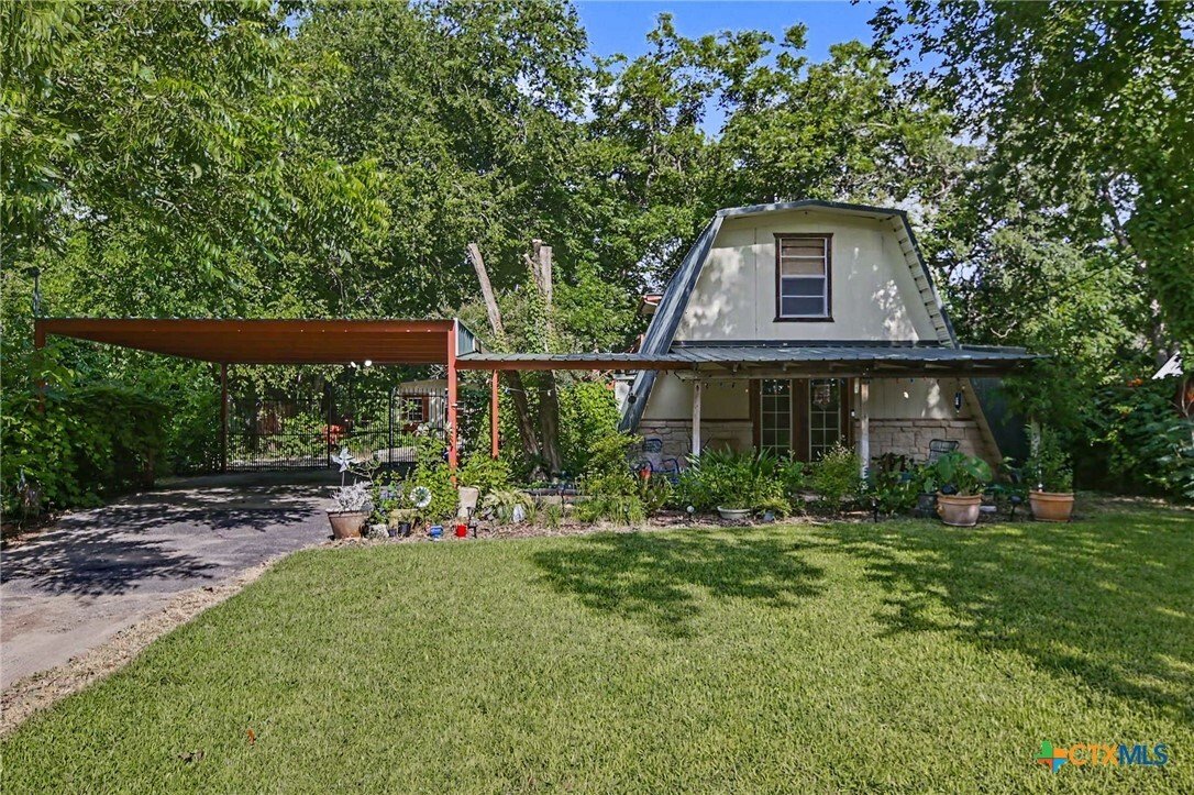 House in Seguin, Texas, United States 1 - 18273533