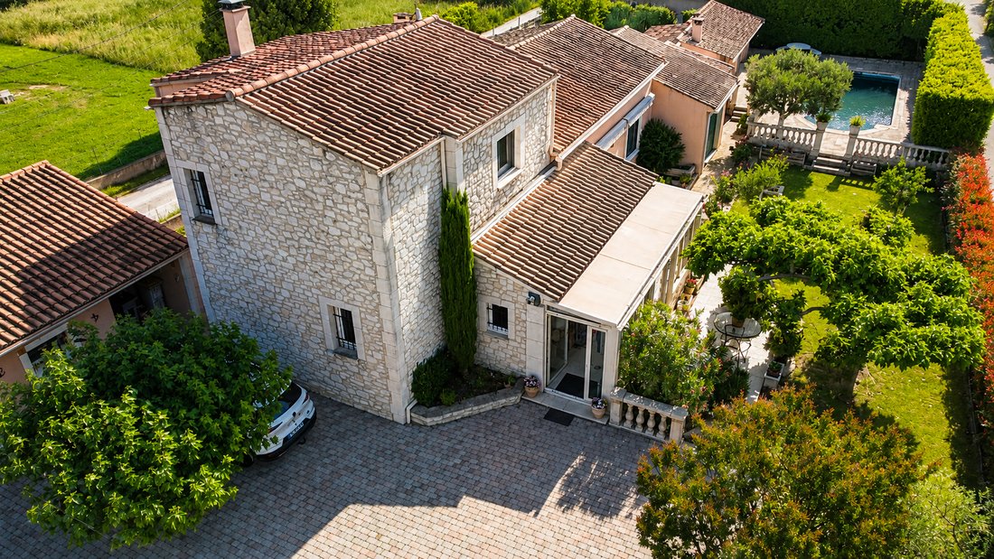 Villa in Arrondissement of Nimes, Occitania, France 1 - 18272160