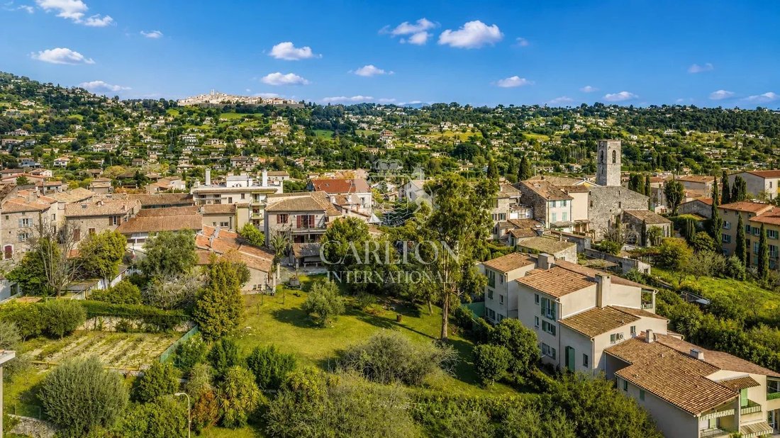 House in Quartiers Est les Salettes-Les Campons, La Colle-sur-Loup, France 1 - 18048909