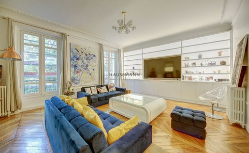 Apartment in Saint Philippe du Roule, Paris 8e Arrondissement, Paris 1