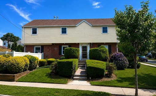 House in New York, New York, United States 1
