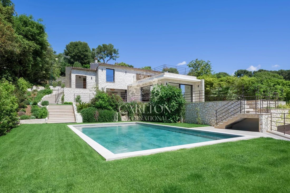 Villa in Saint-Paul-de-Vence, Provence-Alpes-Côte d'Azur, France 3 - 15295776