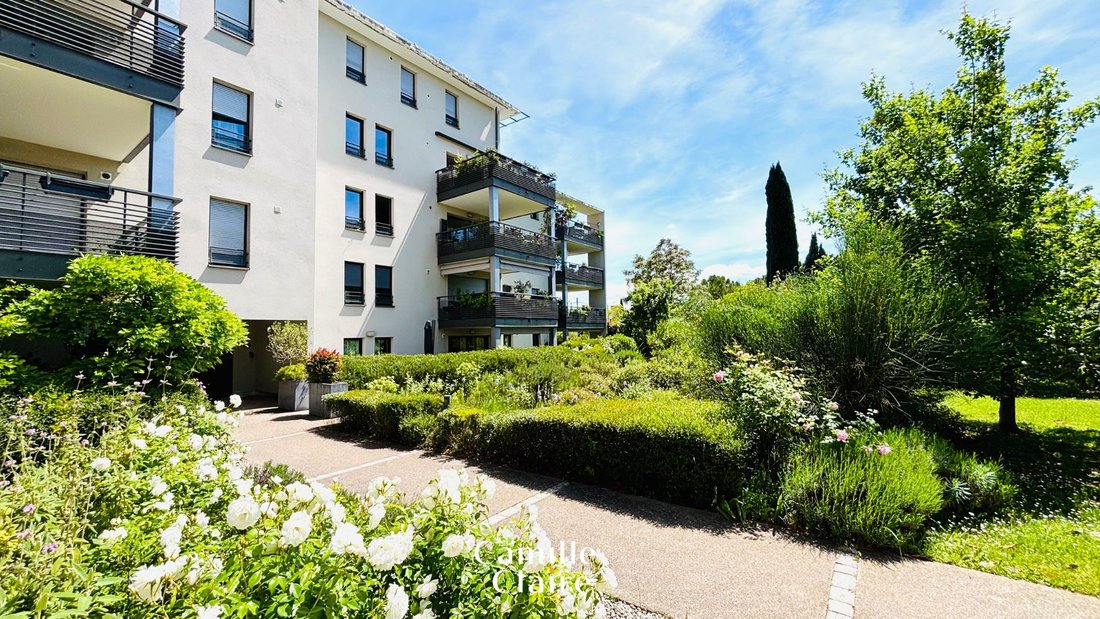 Apartment in Granettes-Jauberte-Sainte Anne, Aix-en-Provence, France 1 - 17051298