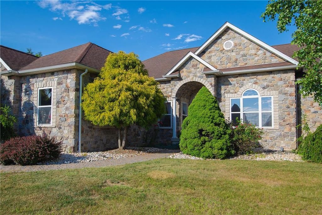House in Nazareth, Pennsylvania, United States 4 - 18276524