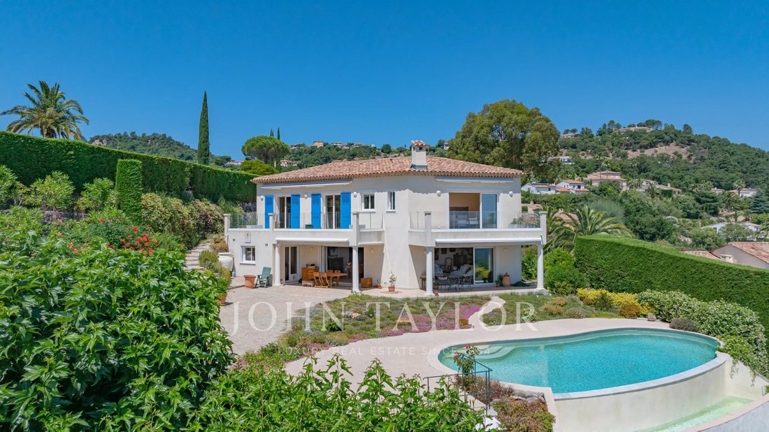 House in Les Adrets-de-l'Estérel, Provence-Alpes-Côte d'Azur, France 2 - 18272065