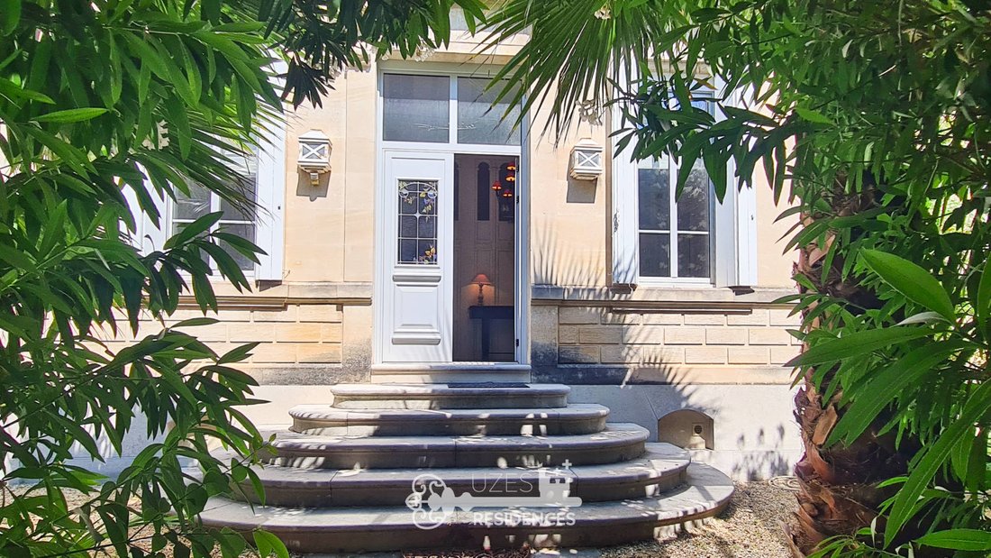 Maison de ville à Uzès, Occitanie, France 3 - 18271148