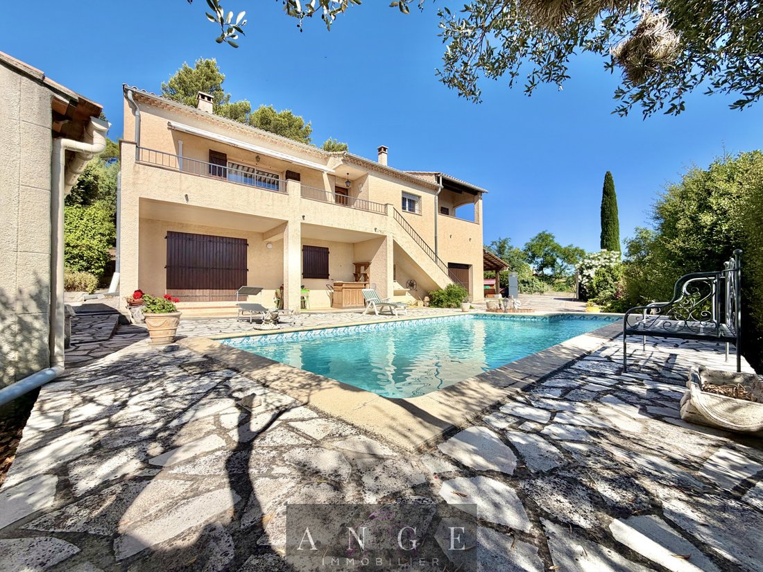Villa in Solliès-Ville, Provence-Alpes-Côte d'Azur, France 2 - 18273952