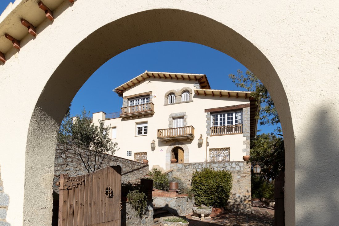 Finca in Montornes del Valles, Catalonia, Spain 2 - 18272806