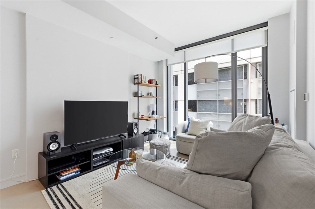 Condo in Boston, Massachusetts, United States 2 - 18271761