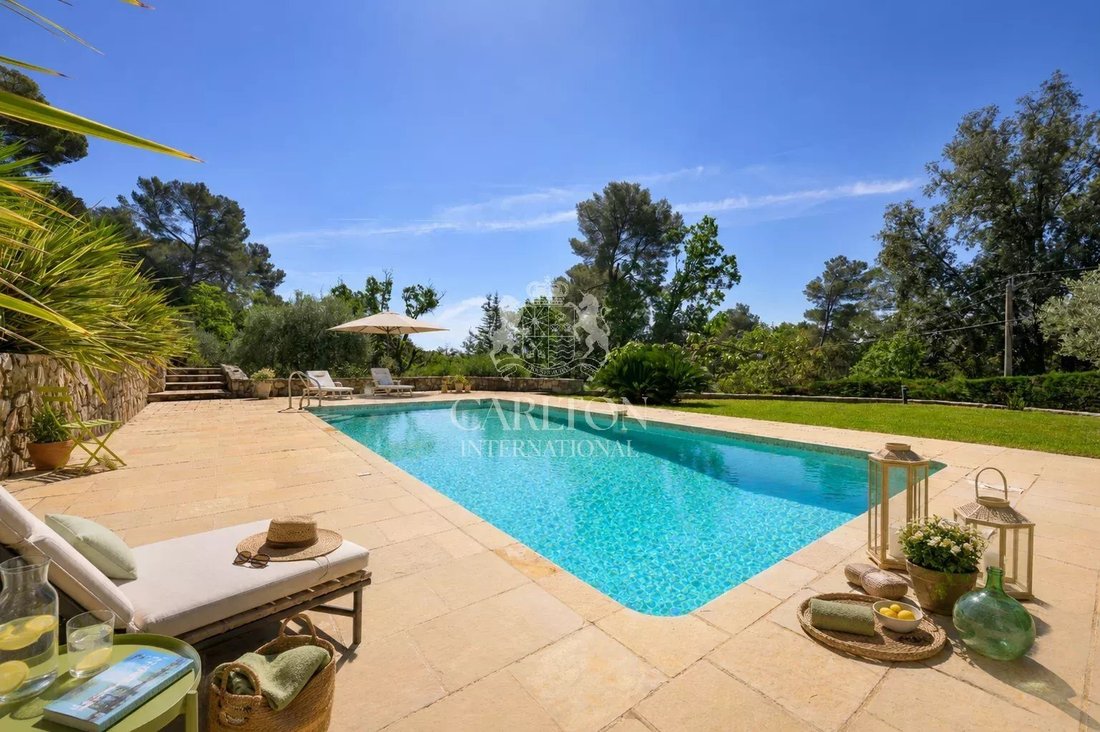Villa in Cabris, Provence-Alpes-Côte d'Azur, France 3 - 17897414