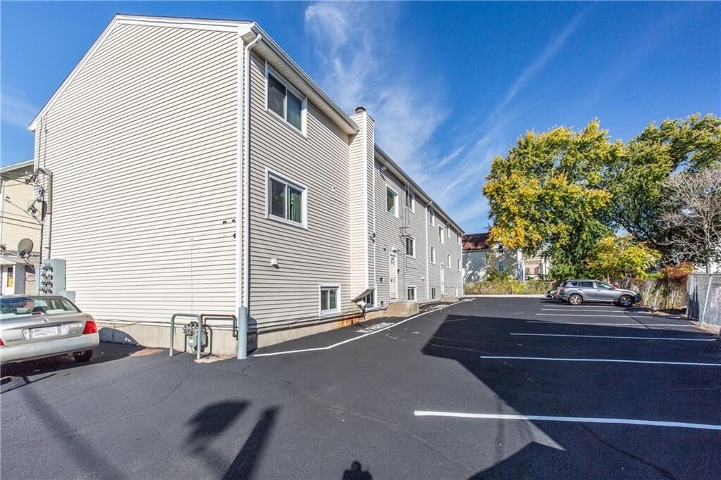 Pawtucket, Rhode Island, United States 4 - 18273177