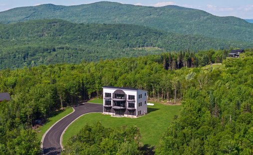 House in Woodstock, Maine, United States 1